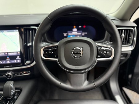 2025 Volvo V60 - photo 16