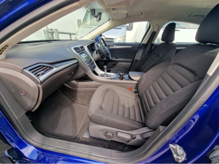 2017 Ford Mondeo - photo 30