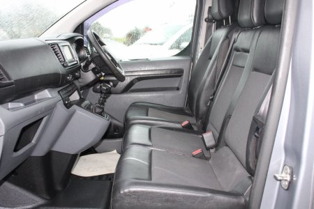 2022 Vauxhall Vivaro - photo 11