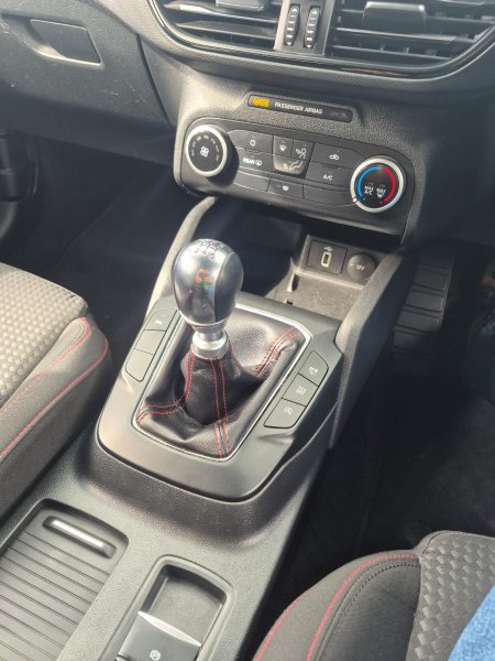 2021 Ford Focus - photo 12