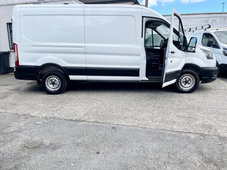 2022 Ford Transit - photo 3