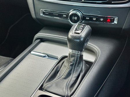 2018 Volvo S90 - photo 20