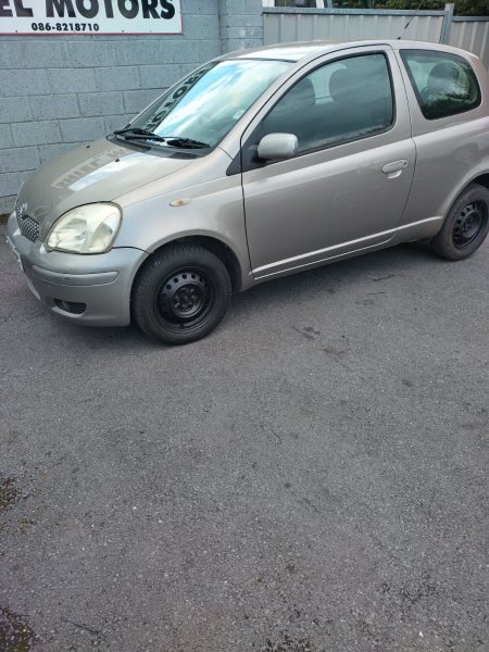 2005 Toyota Yaris - photo 4