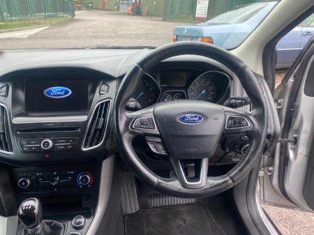 2017 Ford Focus - photo 11