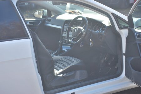 2018 Volkswagen Golf - photo 10