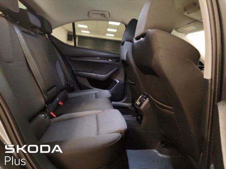 2024 Skoda Octavia - photo 25