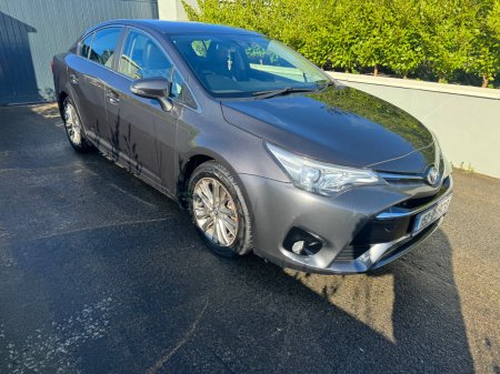 2015 Toyota Avensis - photo 2