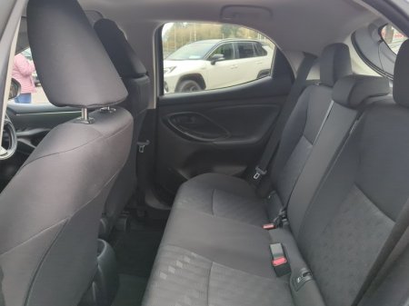 2025 Toyota Yaris - photo 7
