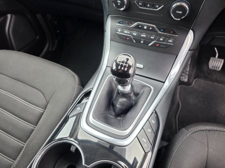 2018 Ford Galaxy - photo 16