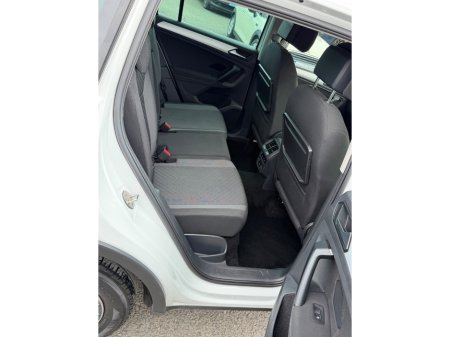 2020 Volkswagen Tiguan - photo 12