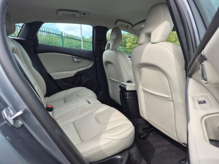 2016 Volvo V40 - photo 27