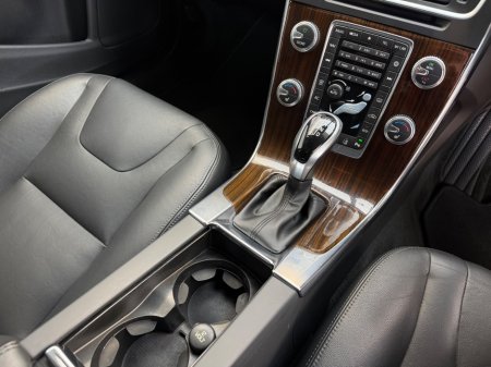 2018 Volvo V60 - photo 32