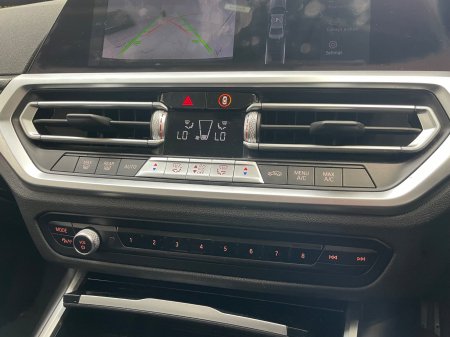 2021 BMW 3-Series - photo 17