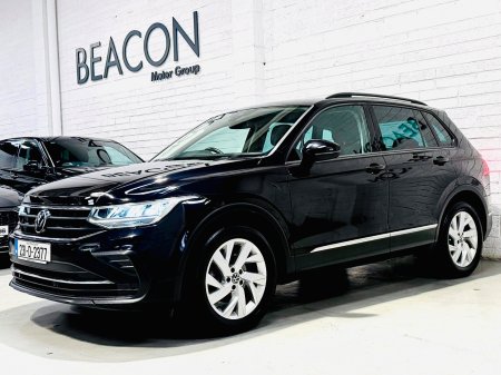 2023 Volkswagen Tiguan - photo 3