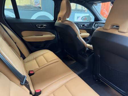 2021 Volvo V60 - photo 18