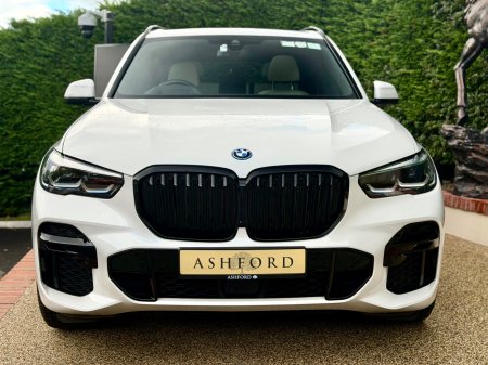 2022 BMW X5 - photo 2