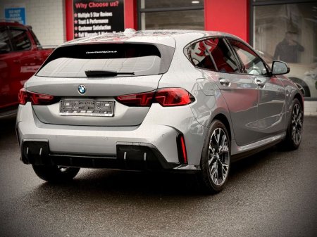 2025 BMW 1-Series - photo 6