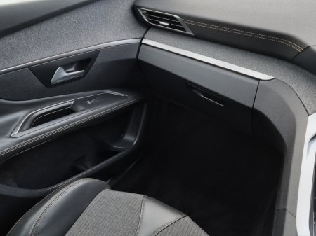 2018 Peugeot 3008 - photo 13