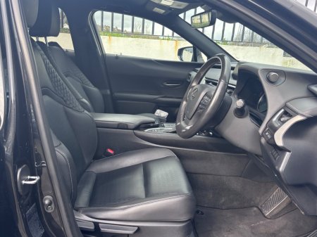 2021 Lexus UX - photo 9