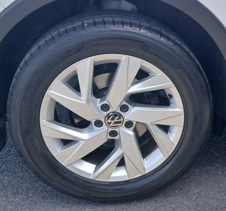 2024 Volkswagen Tiguan - photo 8