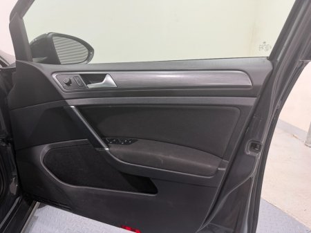 2020 Volkswagen Golf - photo 15