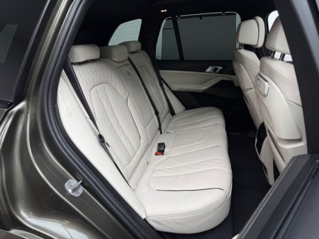 2025 BMW X5 - photo 12