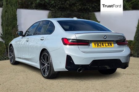 2024 BMW 3-Series - photo 2