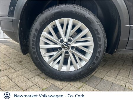 2023 Volkswagen T-Roc - photo 2