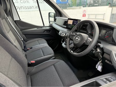 2026 Nissan Interstar - photo 12