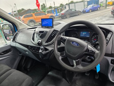 2018 Ford Transit - photo 10