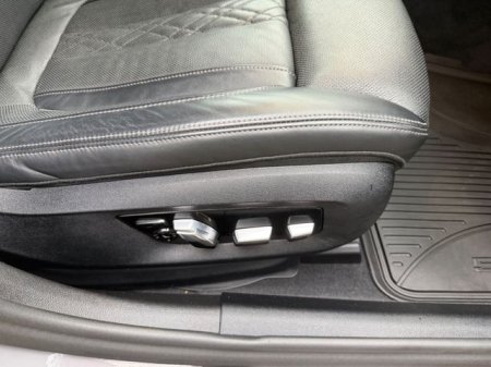 2022 BMW 5-Series - photo 18