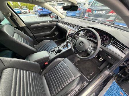 2018 Volkswagen Passat - photo 17