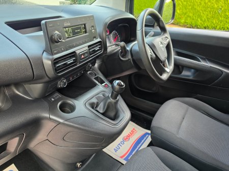 2021 Opel Combo - photo 10