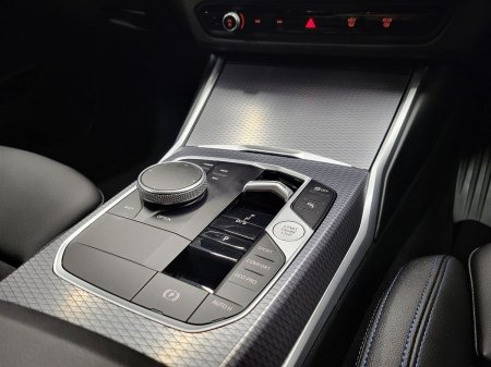 2024 BMW 3-Series - photo 10