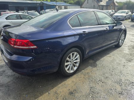 2018 Volkswagen Passat - photo 3