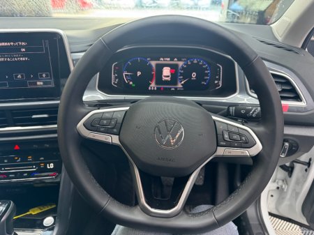 2025 Volkswagen T-Roc - photo 9