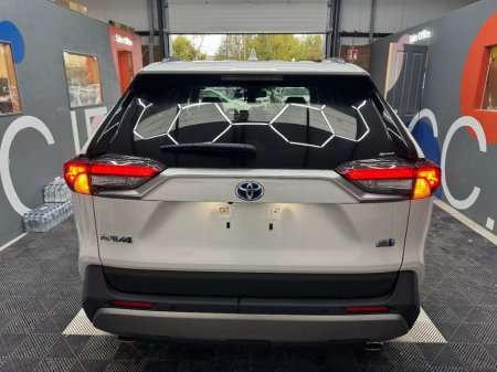 2024 Toyota RAV4 - photo 4