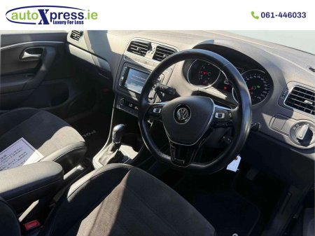2017 Volkswagen Polo - photo 2