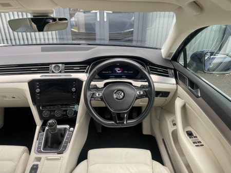 2019 Volkswagen Passat - photo 10