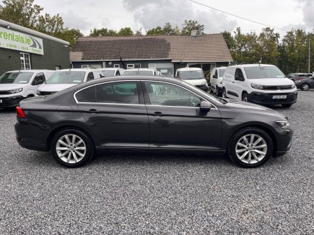 2020 Volkswagen Passat - photo 4