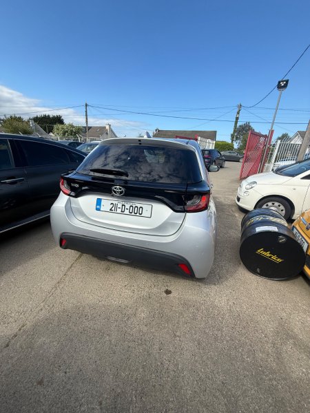 2021 Toyota Yaris - photo 5