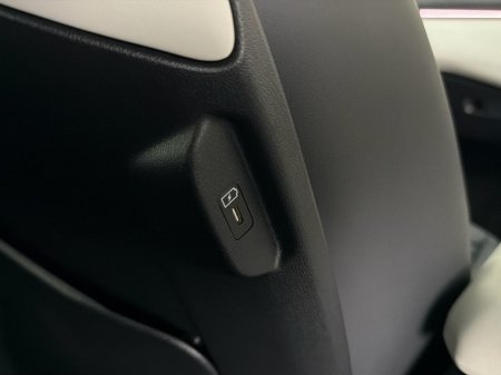 2027 Kia EV4 - photo 43