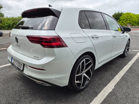 2022 Volkswagen Golf - photo 3