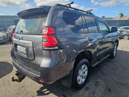 2019 Toyota Land Cruiser - photo 6