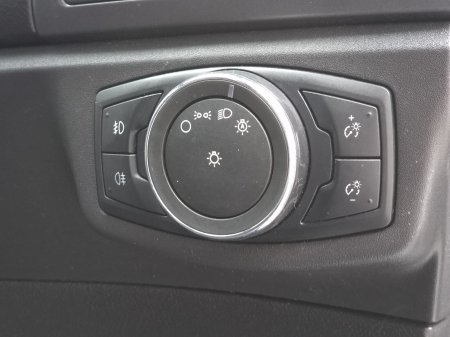 2015 Ford Mondeo - photo 18