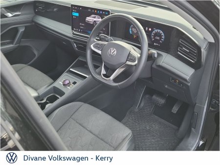 2025 Volkswagen Tiguan - photo 7