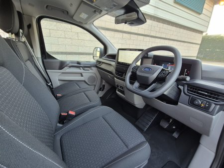 2025 Ford Transit Custom - photo 12
