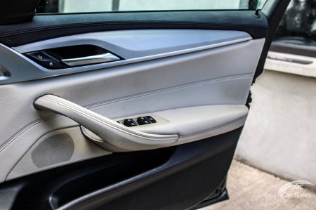 2018 BMW 5-Series - photo 12