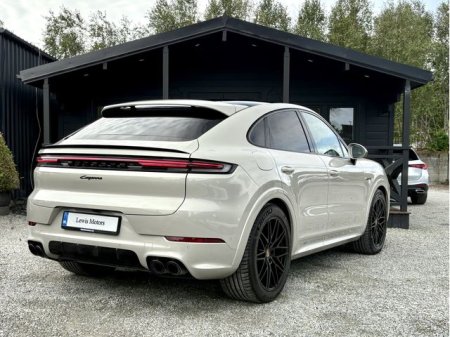 2025 Porsche Cayenne - photo 6