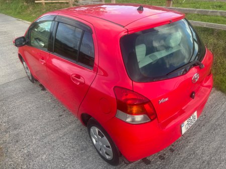 2008 Toyota Vitz - photo 4